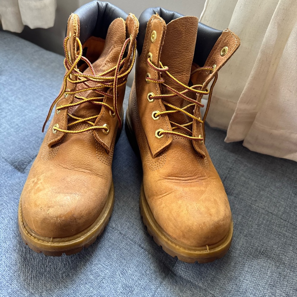 Timberland Tan Leather Moto Combat Boots with Two-Tone Laces
